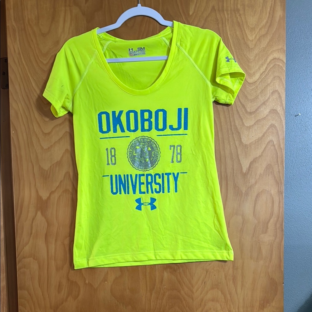 Under Armour Yellow Fitted Short Sleeve Tee